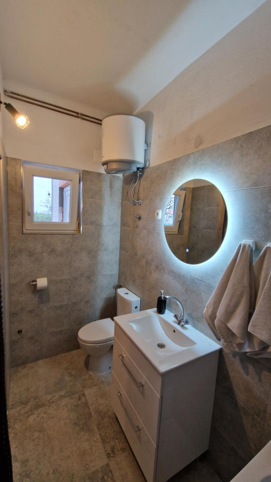 Apartman Dobric Kastel Stafilic Exterior photo